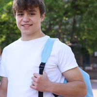 Fra fire år med mavesmerter til en hverdag med ro – Alfreds historie